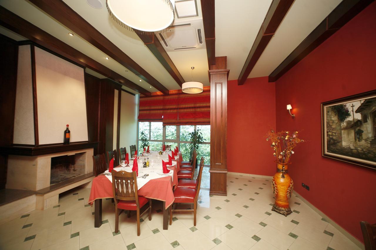 Priska e Madhe Dajti Park Resort מראה חיצוני תמונה