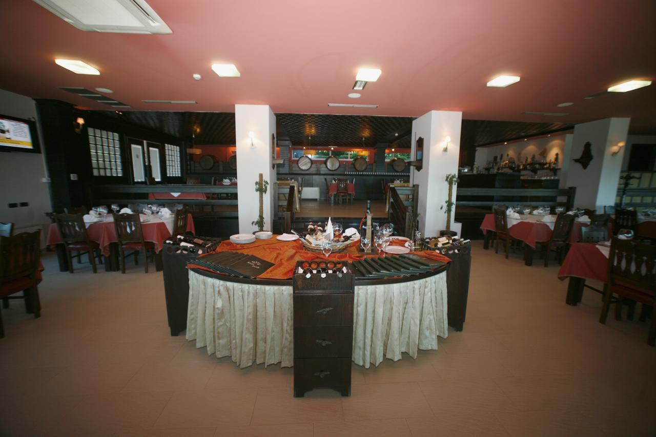 Priska e Madhe Dajti Park Resort מראה חיצוני תמונה