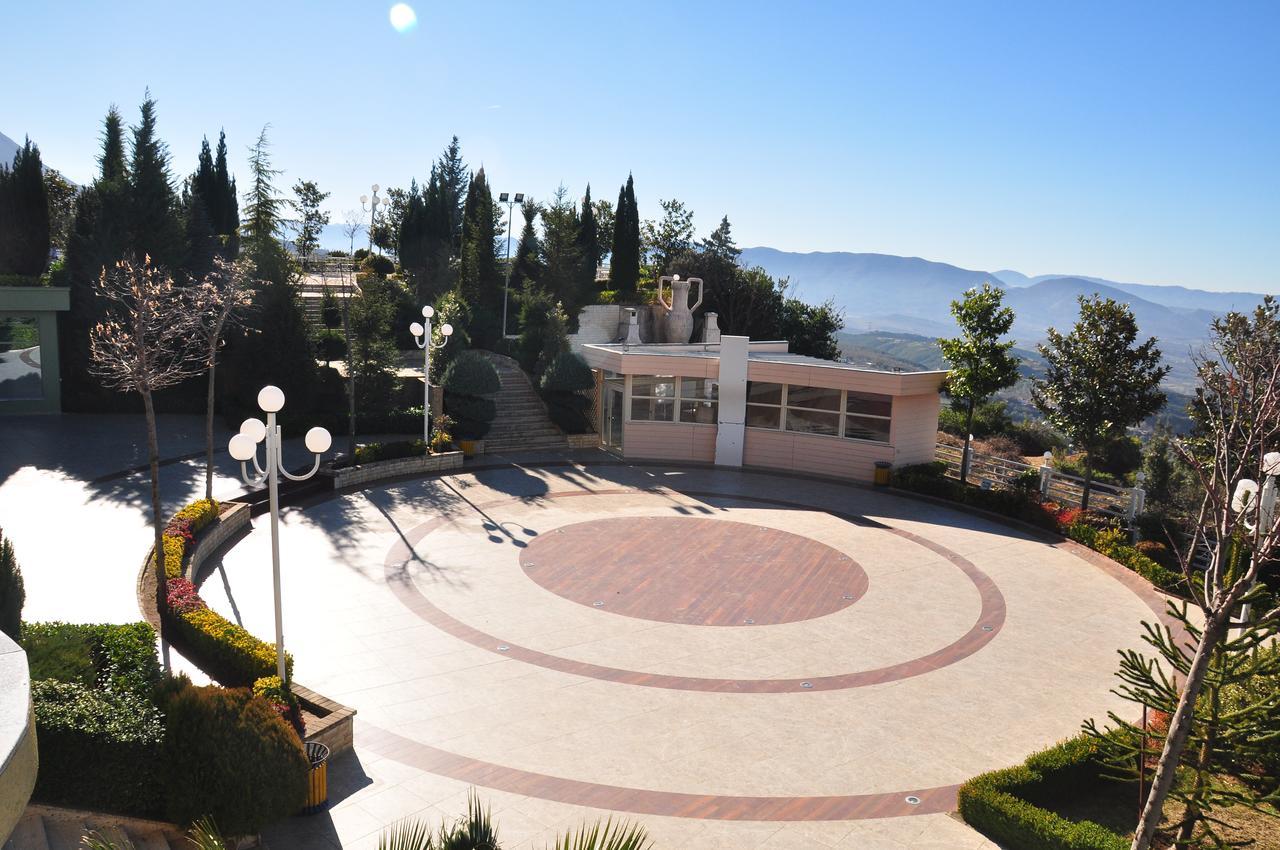 Priska e Madhe Dajti Park Resort מראה חיצוני תמונה