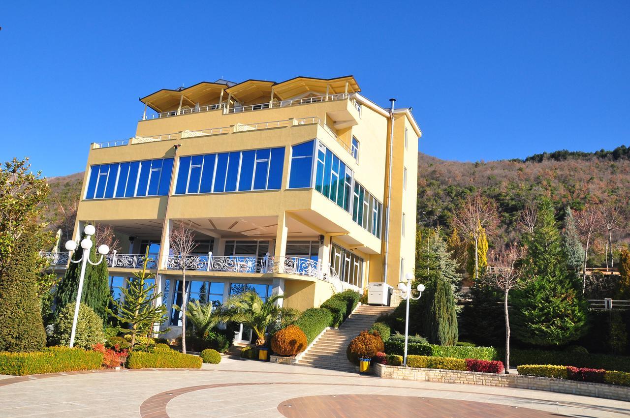 Priska e Madhe Dajti Park Resort מראה חיצוני תמונה